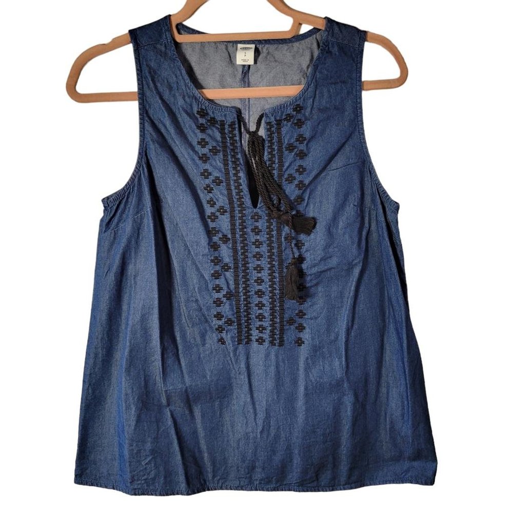 Old Navy Blue Denim Embroidered Tassel Tie Front Sleeveless Shirt Women Size S